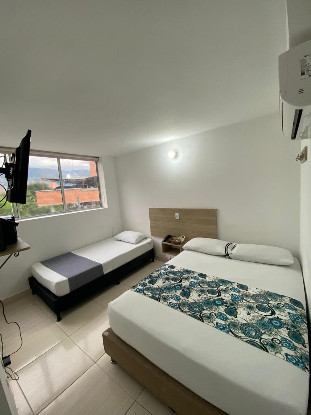Suites Laureles Medellin Exterior photo